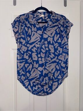 Blue Abstract Print Cap-Sleeve Button-Down Shirt